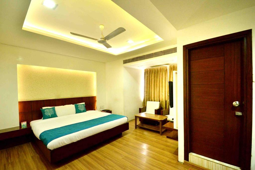 Hotel Oyo 1543 Kanchan Indore