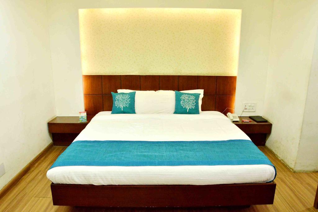 Oyo 1543 Kanchan Indore